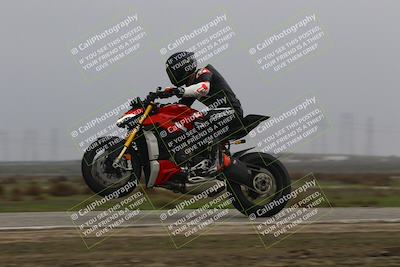 media/Nov-30-2025-TrackDaz (Sun) [[d8b22663df]]/A Group/Session 4 (Wheelie Bump)/